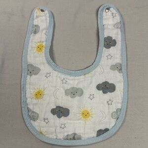 🐥 Aden + Anais Cloud and Sun Baby Bib with Blue Edge